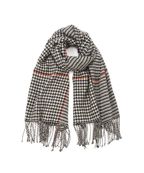 NATURAL BEAUTY BASIC（ナチュラルビューティーベーシック）の「【otonaMUSE 12月号掲載】モノトーン千鳥ストール（ストール/ショール・レディース・ブラック系その他/ベージュ系その他・FREE）」の6枚目の写真