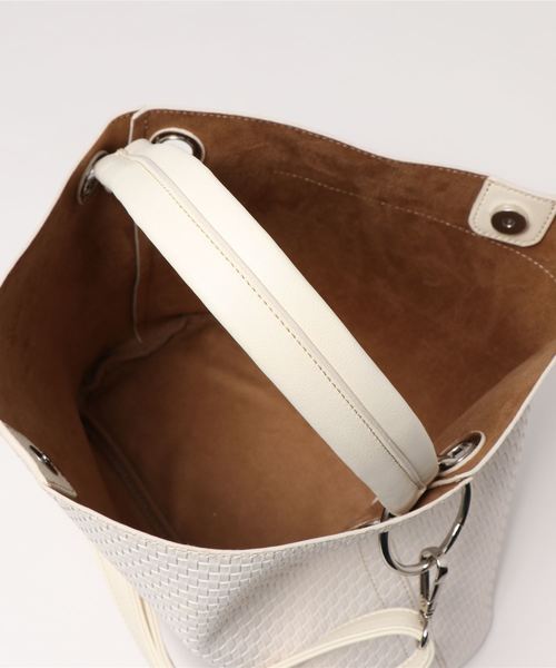 NATURAL BEAUTY BASIC（ナチュラルビューティーベーシック）の「メッシュワンショルダー（ショルダーバッグ・レディース・ホワイト/キャメル・ﾌﾘ-）」の5枚目の写真