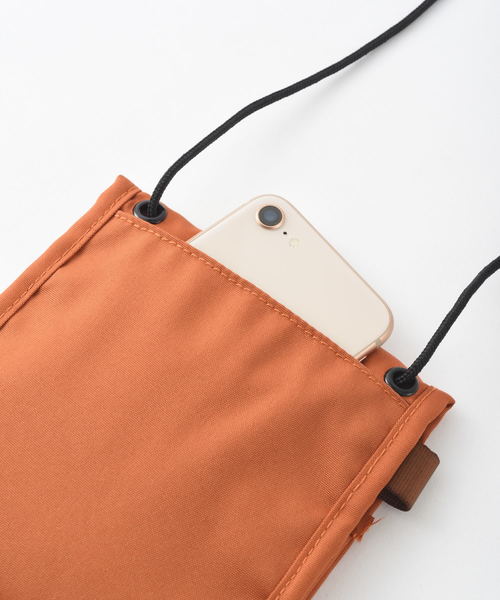 TRAVEL SHOP MILESTO(トラベルショップミレスト)の「MILESTO UTILITY セーフティポーチ9ポケット(トラベルグッズ・レディース・ブラック/ネイビー/レッド/オレンジ/ブルーグレー/コーラルピンク/グレイッシュベージュ/グリーン・フリ-)」の21枚目の写真