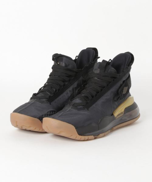 nike proto max 720 gold