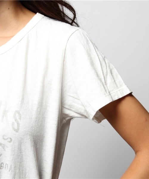 goa(ゴア)の「バイオウォッシュ加工 WARKS Tシャツ(Tシャツ/カットソー・レディース・オフホワイト/グレー/ベージュ・FREE)」の5枚目の写真