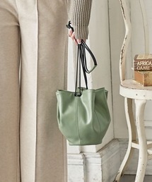 KOBE LETTUCE | フェイクレザーラウンド巾着バッグ(ショルダーバッグ)