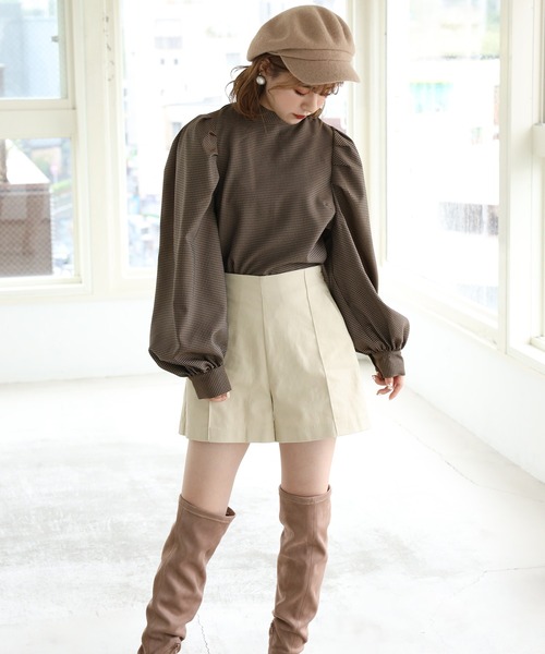 one after another NICE CLAUP(ワンアフターアナザーナイスクラップ)の「バックリボンブラウス(Tシャツ/カットソー・レディース・オフホワイト/ブラック/ベージュ/チェック・FREE)」の11枚目の写真