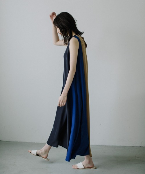 audrey and john wad（オードリーアンドジョンワッド）の「マルチカラー フレアロングワンピース リゾートマキシワンピース（ワンピース・レディース・グレー系その他/ピンク系その他・マルチサイズ）」の5枚目の写真