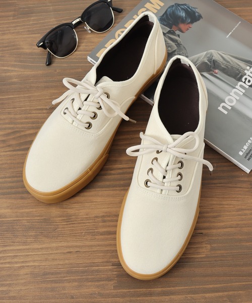 AAA+(サンエープラス)の「AAA+ 軽量ヴァルカスニーカー(スニーカー・メンズ・ブラック/マスタード/ワインレッド/ブラウン/キャメル/グレー/アイボリー・45/41/43/40/46/42/44)」の2枚目の写真