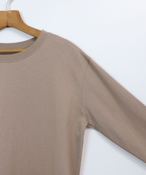 andme(アンドミー)の「USAコットン長袖オーバーサイズ裾ラウンドTシャツ(Tシャツ/カットソー・レディース・チャコールグレー/ブラック/オフホワイト/キナリ/ベージュ/ホワイト/ブルー系その他/ブラウン・M/S)」の11枚目の写真