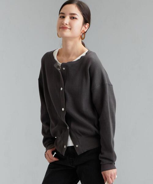 green label relaxing（グリーンレーベルリラクシング）の「CFC ドットボダン 3WAY プルオーバー カーディガン（カーディガン/ボレロ・レディース・オフホワイト/ダークグレー/コバルトブルー/レッド・FREE）」の13枚目の写真