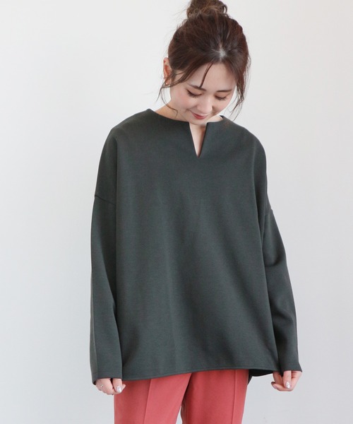 AMERICAN HOLIC(アメリカンホリック)の「キーネックポンチプルオーバー(Tシャツ/カットソー・レディース・アイボリー/チャコールグレー/ライトベージュ・FREE)」の3枚目の写真
