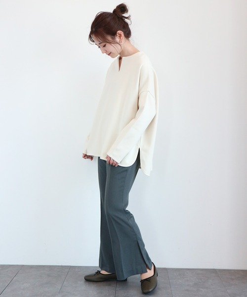 AMERICAN HOLIC(アメリカンホリック)の「キーネックポンチプルオーバー(Tシャツ/カットソー・レディース・アイボリー/チャコールグレー/ライトベージュ・FREE)」の6枚目の写真