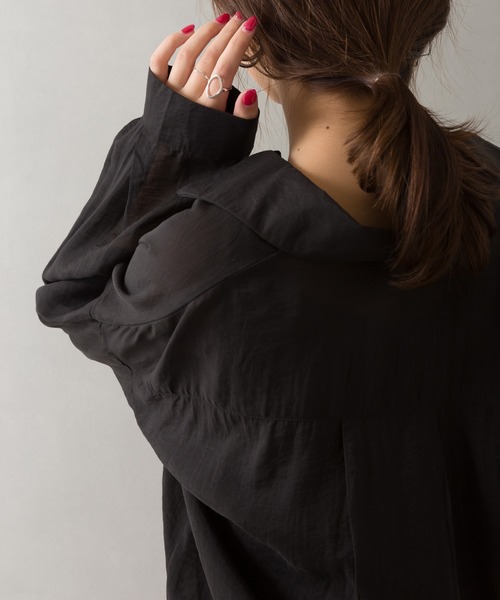 SpRay(スプレイ)の「シアーシャツ(シャツ/ブラウス・レディース・ベージュ/ブラック/グリーン/グレー/ホワイト/レンガ・FREE)」の17枚目の写真