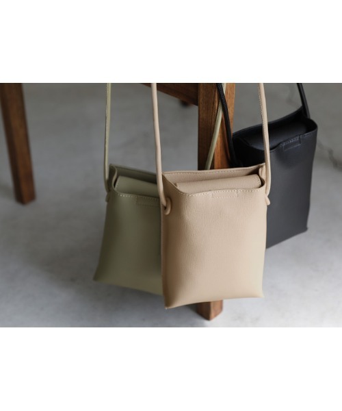 select MOCA（セレクトモカ）の「スクエアミニショルダーバッグ（ショルダーバッグ・レディース・ブラック/オリーブ/アイボリー・FREE）」の15枚目の写真