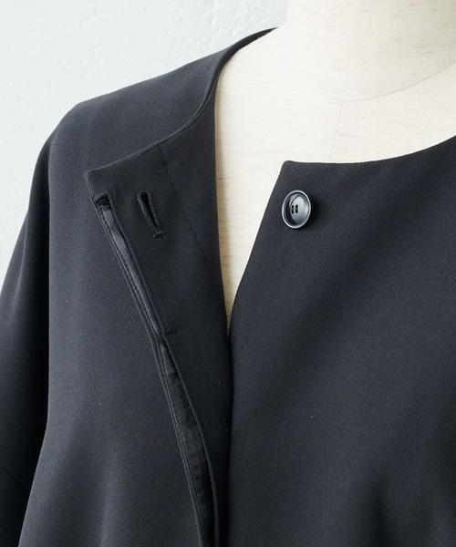 BEARDSLEY（ビアズリー）の「ダブルクロスマルコート（ノーカラーコート・レディース・ブラック/アイボリー・FREE）」の20枚目の写真