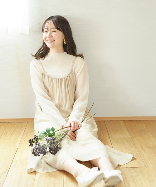 ENNEA（エンネア）の「【カールマイヤー】バックデザイン・ギャザーキャミワンピース（スカート・レディース・ベージュ/サックスブルー/オレンジ/グリーン/キャメル・38）」の21枚目の写真