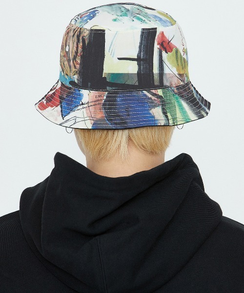 LMCの「【LMC】ARTWORKS PAINTING REVERSIBLE BUCKET HAT / エルエムシー アートワーク ペインティング 総柄 リバーシブル バケットハット(ハット・メンズ・ブラック・FREE)」の4枚目の写真