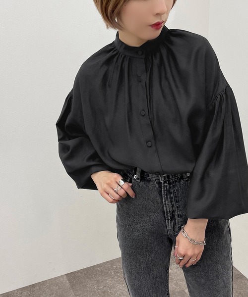 apres jour mignon（アプレジュールミニョン）の「バンドカラーボリュームシャツ【ZOZOTOWN限定アイテム】【6PO】（シャツ/ブラウス・レディース・ダークグリーン/ライトベージュ/オフホワイト/ブラック・フリー/X-LARGE）」の13枚目の写真
