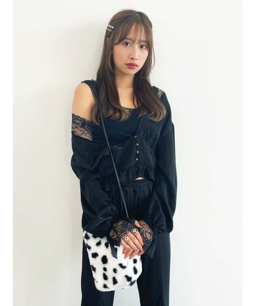 Honey Salon（ハニーサロン）の「Vネックサテンブラウス（シャツ/ブラウス・レディース・ピンク系その他/グレー系その他/ブラック・FREE）」の11枚目の写真