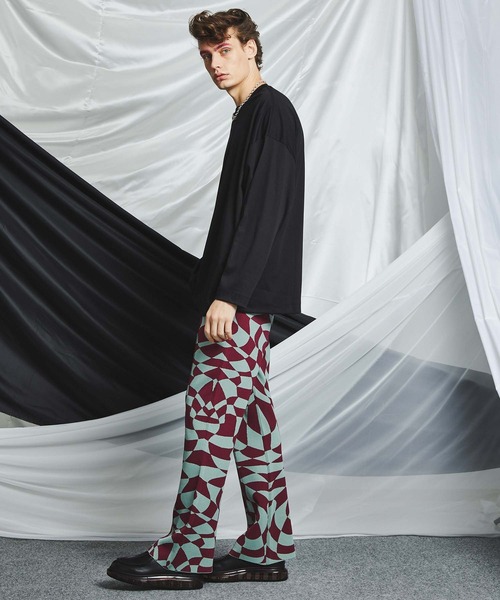 MAISON SPECIAL（メゾンスペシャル）の「《ユニセックスアイテム》ALBINI/アルビニ ヴィヴィッドカラースムースプライムオーバークルーネックロングスリーブTシャツ 【MAISON SPECIAL/メゾンスペシャル】（Tシャツ/カットソー・メンズ・ブラック/パープル/オフホワイト/ピンク/ブルー/グリーン・44/46/48）」の11枚目の写真