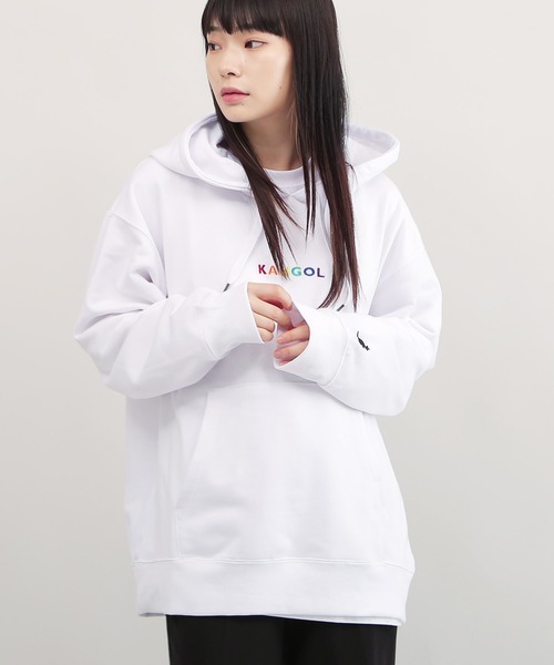 KANGOL(カンゴール)の「KANGOL / カンゴール 別注 コラボ オーバーサイズ 裏毛 プルオーバー パーカー(パーカー・メンズ・ブルー系その他/ベージュ系その他/ホワイト系その他2/ブラック系その他2/ベージュ系その他2/ホワイト/ブルー/ブラック系その他/ホワイト系その他/ホワイト系その他3/ブラック系その他3/ブルー系その他2/ブラック/ベージュ・LARGE/SMALL/X-LARGE/MEDIUM)」の2枚目の写真