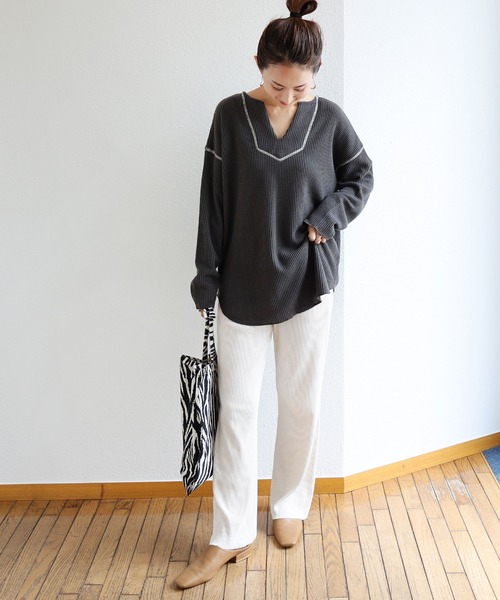 andme（アンドミー）の「起毛ワッフル長袖2wayキーネックTシャツ トップス（Tシャツ/カットソー・レディース・チャコールグレー/ベージュ/パープル/アイボリー・M）」の18枚目の写真