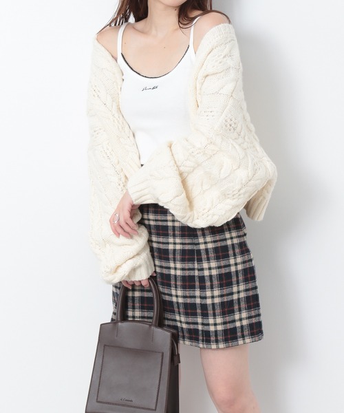Heather（ヘザー）の「プチ刺繍ロゴキャミソール　239253（キャミソール・レディース・ホワイト/ブラック/ブルー・FREE）」の2枚目の写真