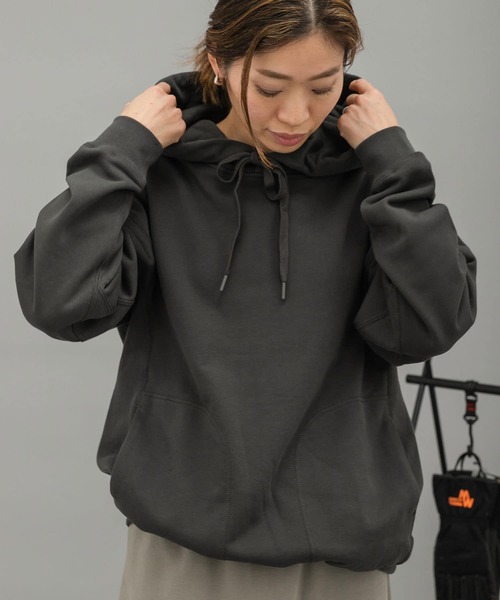 EKAL（エカル）の「EKAL　コハニングスウェットフーディー（パーカー・メンズ・チャコールグレー/ベージュ・SMALL/MEDIUM/LARGE）」の21枚目の写真