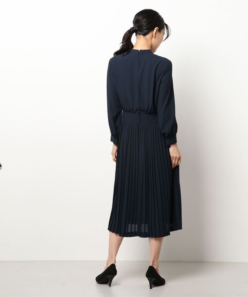 極美品 アナイ クレープジョーゼット プリーツ ワンピース 36 S ネイビー ANAYI（アナイ）の「クレープジョーゼットプリーツワンピース