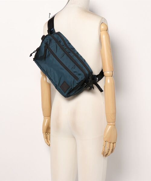 THE BROWN BUFFALO（ザブラウンバッファロー）の「BROWN BUFFALO　CONCEALSLING 420D（ボディバッグ/ウエストポーチ・メンズ・ブラック/ネイビー・FREE）」の8枚目の写真