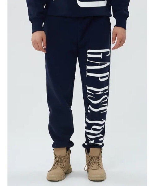 GAP(ギャップ)の「カーボナイズドフリース EST 1969 ビッグロゴ ジョガーパンツ(スウェットパンツ・メンズ・ブラック/ネイビー/グレー・L/XS/S/XXS/M/XL)」の6枚目の写真