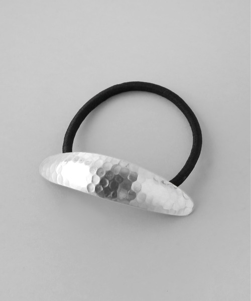 ANEMONE(アネモネ)の「メタルカーブヘアゴム(ヘアゴム・レディース・シルバー/ゴールド・FREE)」の4枚目の写真