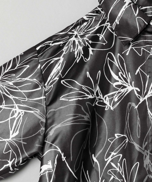 JEANASIS(ジーナシス)の「チンツアートレギュラーシャツLS/258594(シャツ/ブラウス・レディース・ブラック系その他/ベージュ系その他・FREE)」の3枚目の写真