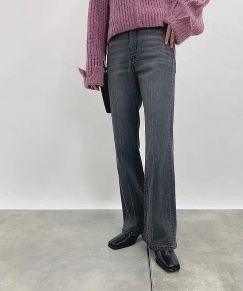 COLONY 2139(コロニートゥーワンスリーナイン)の「ストレッチセンターシムフレアデニム(その他パンツ・レディース・ブラック/インディゴブルー/グレー・MEDIUM/SMALL/LARGE)」の1枚目の写真