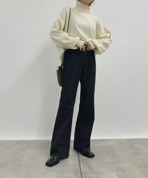 COLONY 2139(コロニートゥーワンスリーナイン)の「ストレッチセンターシムフレアデニム(その他パンツ・レディース・ブラック/インディゴブルー/グレー・MEDIUM/SMALL/LARGE)」の20枚目の写真