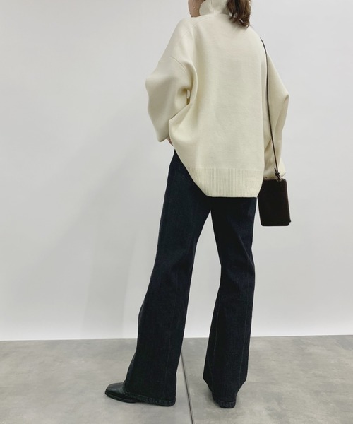 COLONY 2139(コロニートゥーワンスリーナイン)の「ストレッチセンターシムフレアデニム(その他パンツ・レディース・ブラック/インディゴブルー/グレー・MEDIUM/SMALL/LARGE)」の4枚目の写真