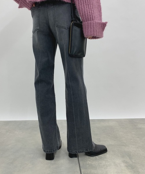 COLONY 2139(コロニートゥーワンスリーナイン)の「ストレッチセンターシムフレアデニム(その他パンツ・レディース・ブラック/インディゴブルー/グレー・MEDIUM/SMALL/LARGE)」の6枚目の写真