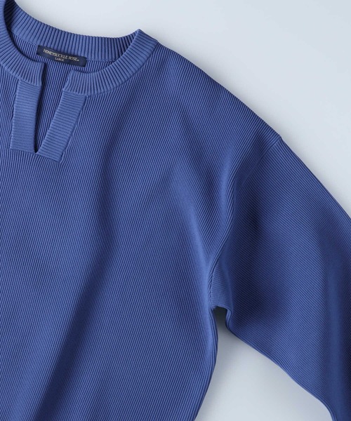 HONEYSUCKLE ROSE（ハニーサックルローズ）の「【HONEYSUCKLE ROSE】洗えて軽いキーネックニット（ニット/セーター・レディース・ブルー/ベージュ/オフホワイト・M/L）」の18枚目の写真