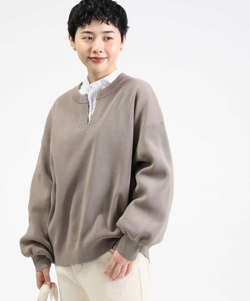 HONEYSUCKLE ROSE（ハニーサックルローズ）の「【HONEYSUCKLE ROSE】洗えて軽いキーネックニット（ニット/セーター・レディース・ブルー/ベージュ/オフホワイト・M/L）」の20枚目の写真