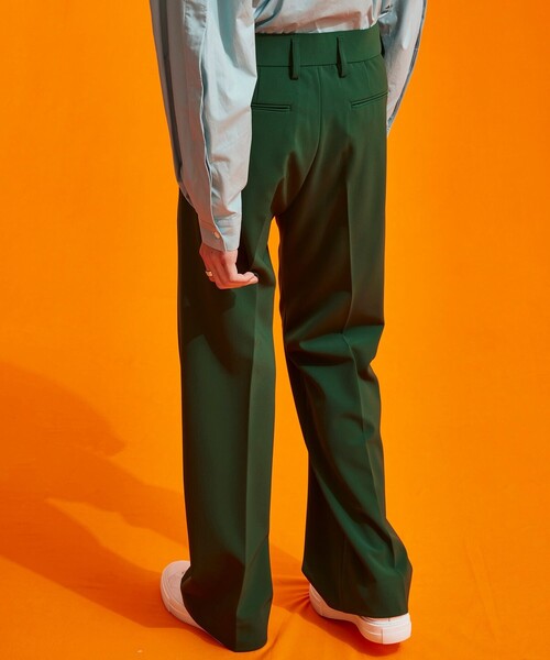 UNITED TOKYO（ユナイテッドトウキョウ）の「ハイウエストフレア