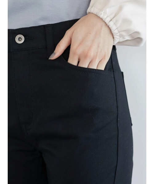 Green　Parks（グリーンパークス）の「BKストレッチスキニーパンツ＊（その他パンツ・レディース・ブラック・S/M/L）」の2枚目の写真