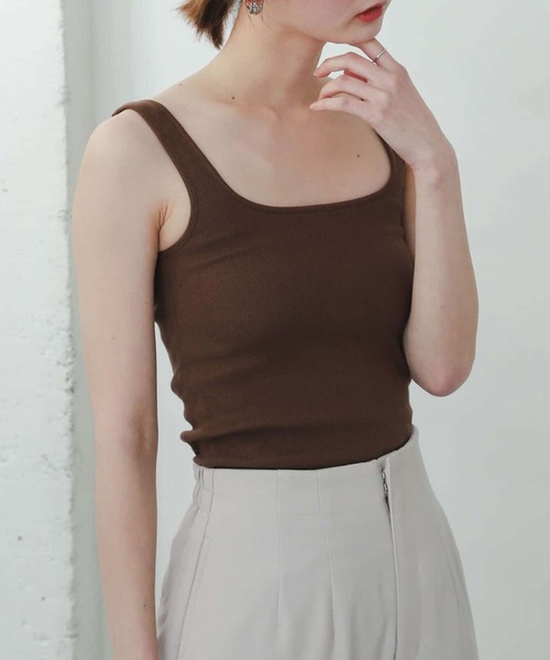 SENSE OF PLACE by URBAN RESEARCH（センスオブプレイスバイアーバンリサーチ）の「スクエアネックカップインタンクトップ（タンクトップ・レディース・レッド/ブラック/ブラウン/アイボリー・ONE）」の4枚目の写真