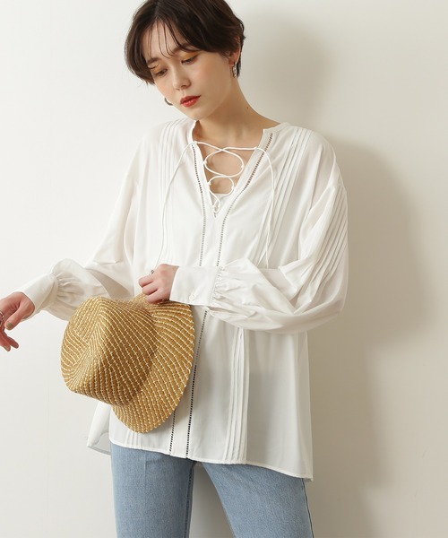 N.（N. Natural Beauty Basic）（エヌエヌナチュラルビューティーベーシック）の「◆レースアップハシゴレースブラウス（シャツ/ブラウス・レディース・ブラック/パープル/オフホワイト・MEDIUM）」の2枚目の写真