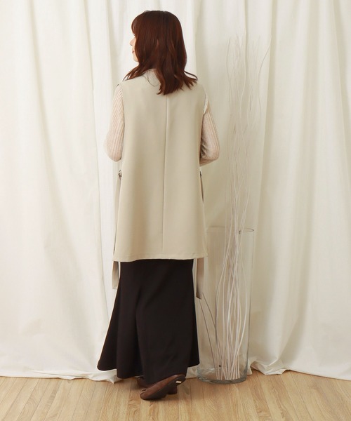 libelle more(リベル モア)の「両面ツイル サイドベルトベスト(ベスト・レディース・ブラック/アイボリー/モカ/グレイッシュベージュ/ブラウン/グリーン・M/L)」の10枚目の写真