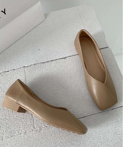 AMELY(エミリー)の「スクエアトゥスウィッチングパンプス(パンプス・レディース・カーキブラウン/ブラウン/オフホワイト/ブラック・36/38/39/35/37)」の1枚目の写真