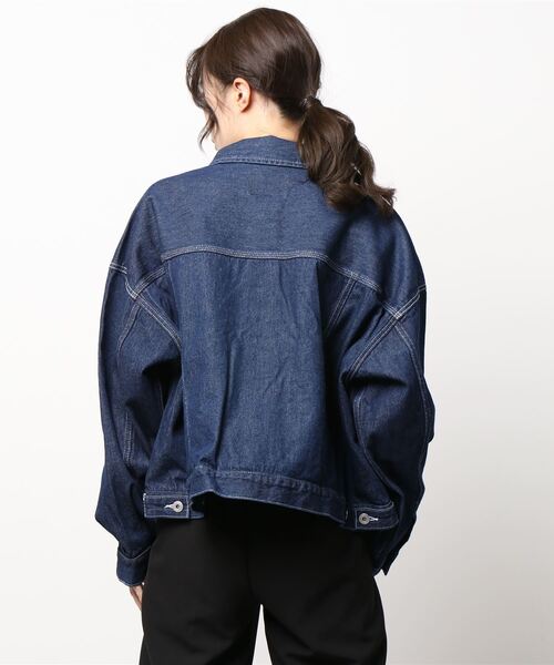 179/WG（イチナナキュウダブルジー）の「ルーズ デニムGジャン（デニムジャケット・レディース・ライトブルー/インディゴブルー・MEDIUM）」の4枚目の写真