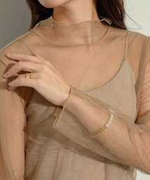 NEUNA | 【新色登場！！！】【大人の肌見せ＆上品な艶感。】パイピングメローシアートップス(Tシャツ/カットソー)