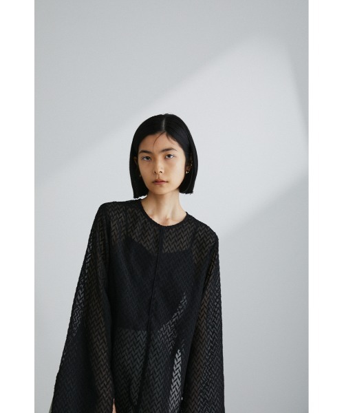 STYLEMIXER（スタイルミキサー）の「センターパイピングカットブラウス（シャツ/ブラウス・レディース・ブラック/アイボリー・FREE）」の3枚目の写真