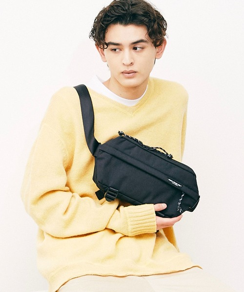 wdl.（ワームデザインラボ）の「トラベルスリムスリング Travel Slim Sling（ボディバッグ/ウエストポーチ・メンズ・ホワイト/ブラック/ベージュ/グレー・FREE）」の18枚目の写真