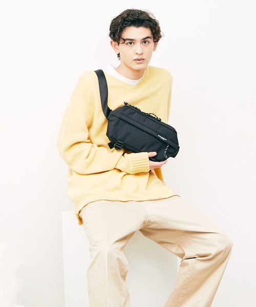 wdl.（ワームデザインラボ）の「トラベルスリムスリング Travel Slim Sling（ボディバッグ/ウエストポーチ・メンズ・ホワイト/ブラック/ベージュ/グレー・FREE）」の7枚目の写真