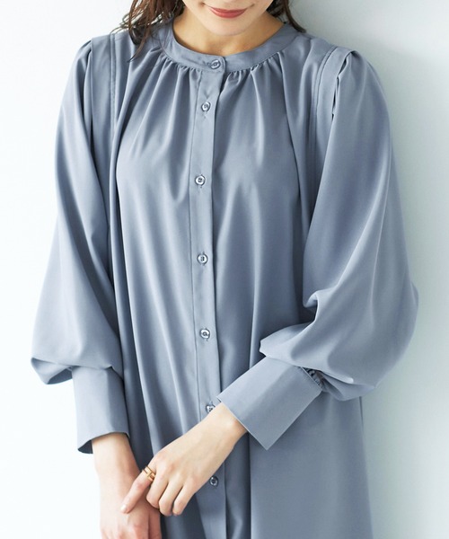GeeRA（ジーラ）の「前後2WAYボリューム袖ワンピ（ワンピース・レディース・サンドグレー/ブルー・LARGE/MEDIUM）」の8枚目の写真