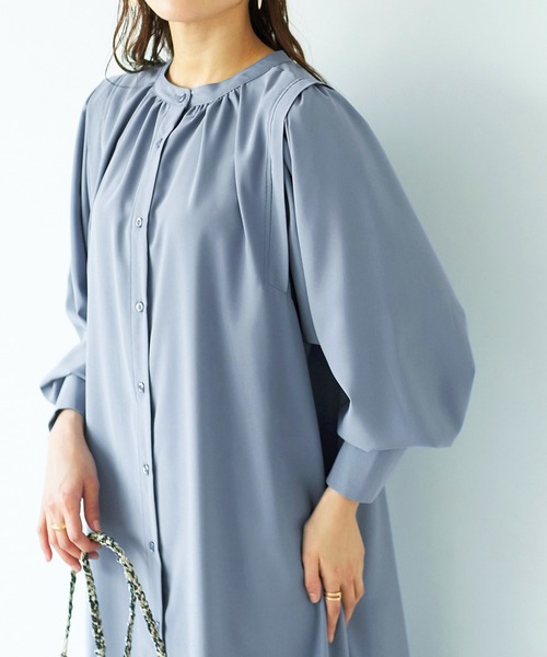 GeeRA（ジーラ）の「前後2WAYボリューム袖ワンピ（ワンピース・レディース・サンドグレー/ブルー・LARGE/MEDIUM）」の9枚目の写真