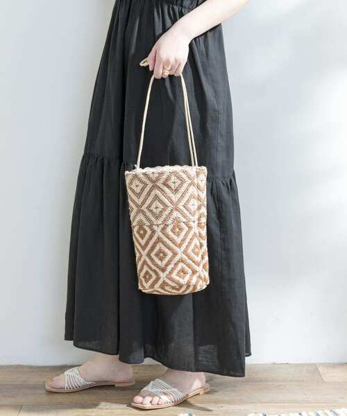 F by ROSSO(エフバイロッソ)の「beej インドメイドカゴバッグ2(かごバッグ・レディース・ブラウン・-)」の2枚目の写真